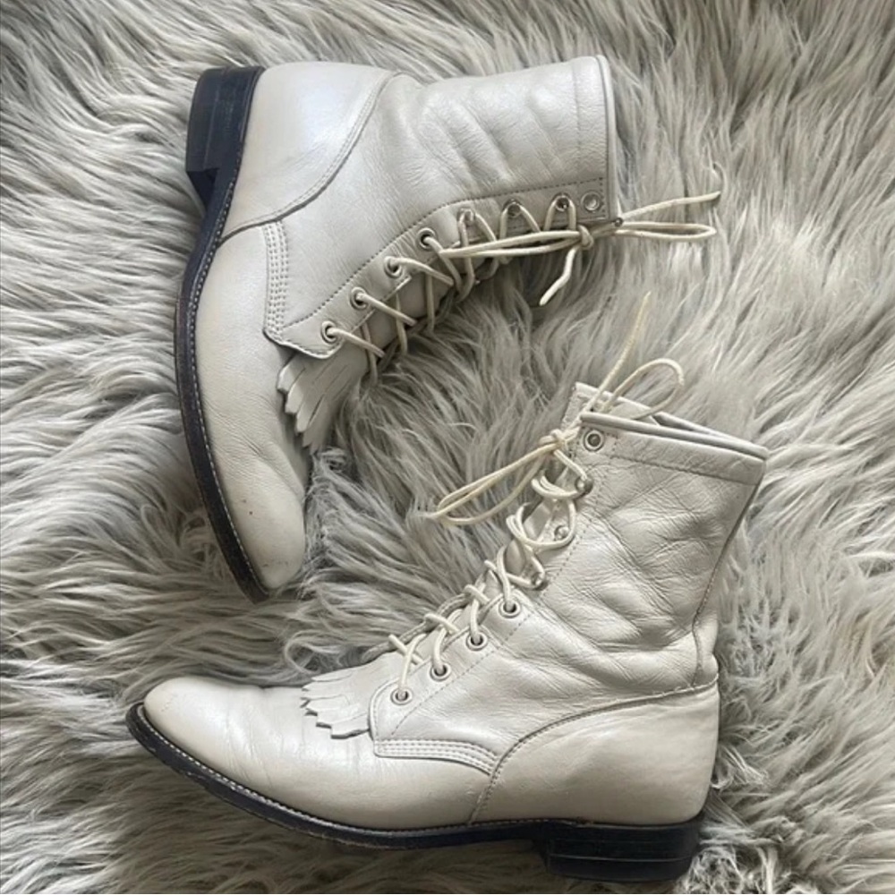 Vintage White Leather Lace-Up Jusin Boots